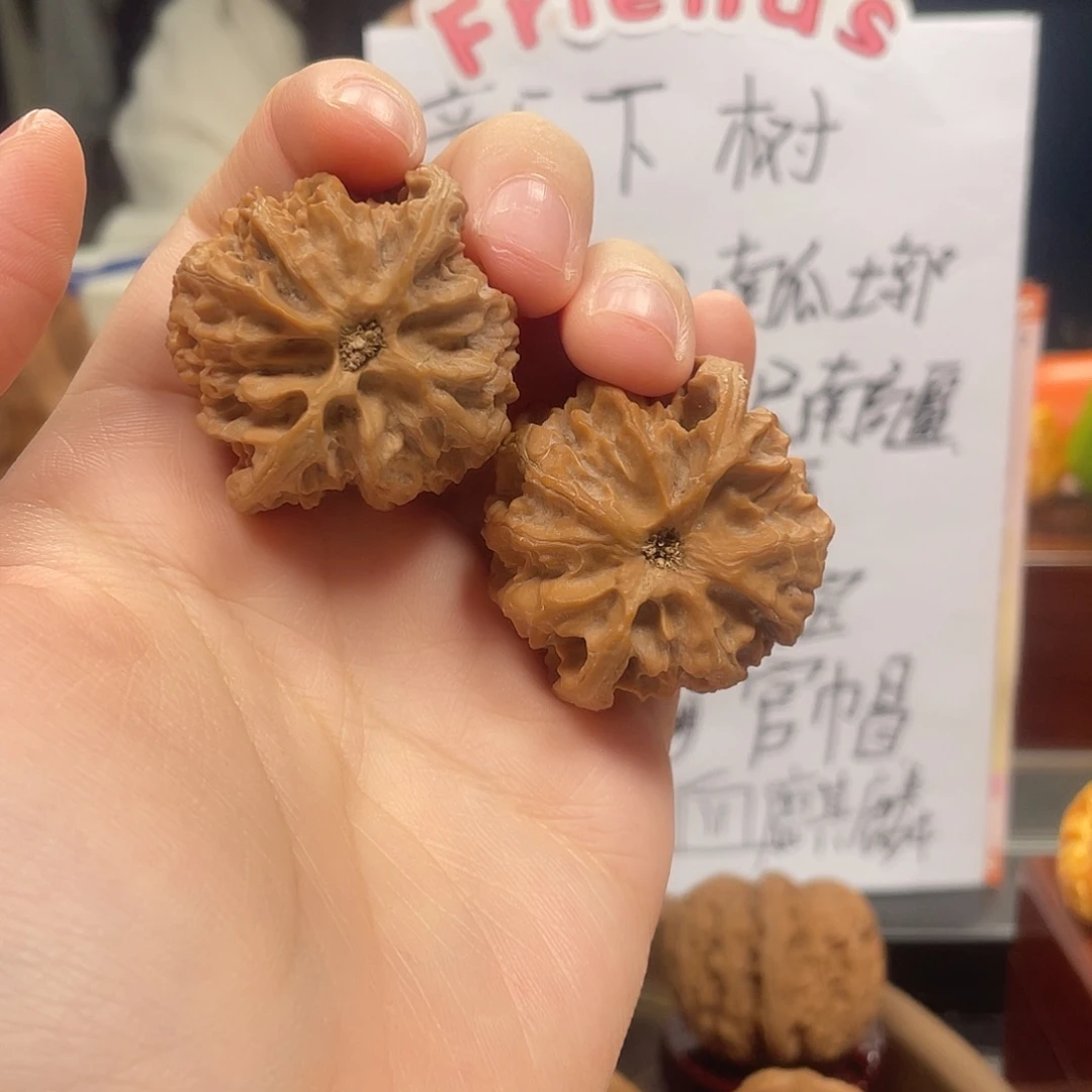 桃核吊坠40尺苹果园