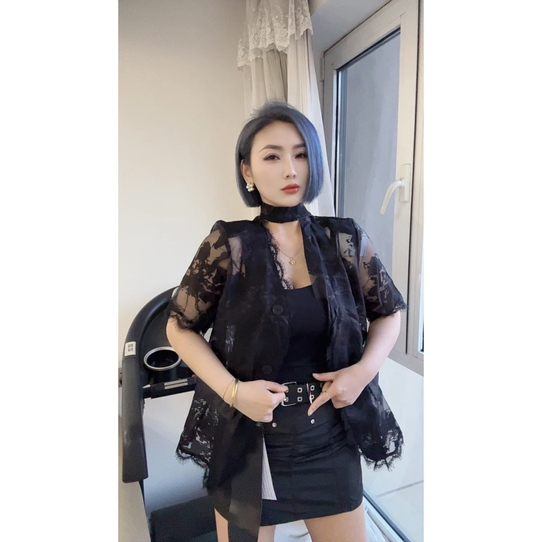 2025气质高级显瘦洋气女人味十足中长款蕾丝西服外套时尚网红