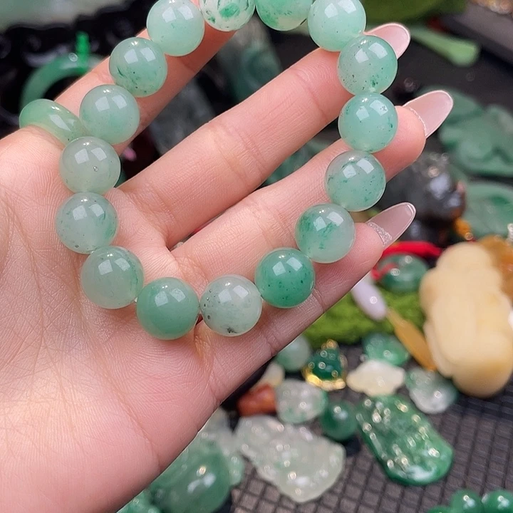 石英质玉未镶嵌吊坠