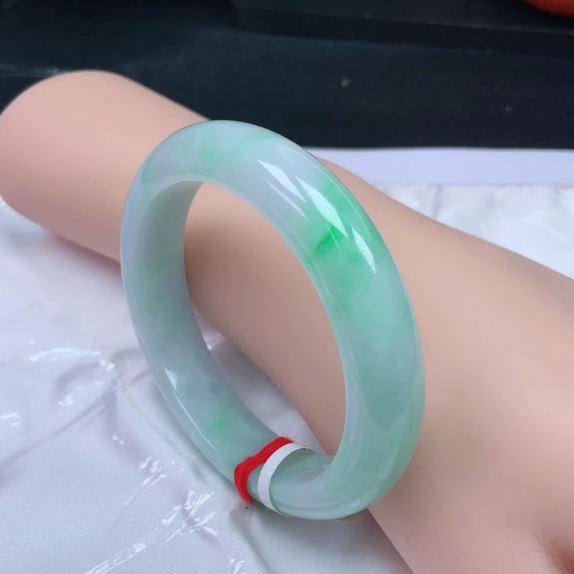 【闪购商品】翡翠手镯未镶嵌，