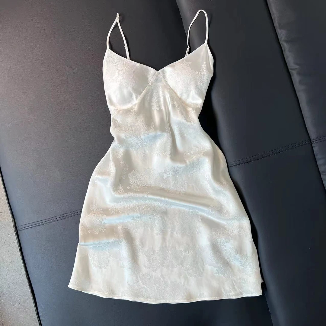 【日月禾】100%桑蚕丝花萝提花睡衣气质性感吊带裙D2405