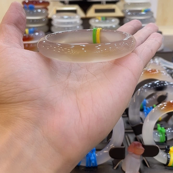 玛瑙/玉髓未镶嵌手镯28