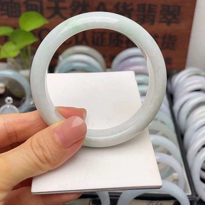 未镶嵌手镯翡翠55.9正圈