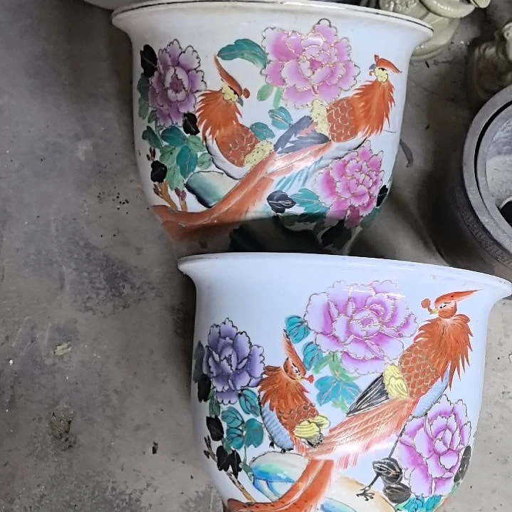 红陶大***太粉彩瓷花盆2个