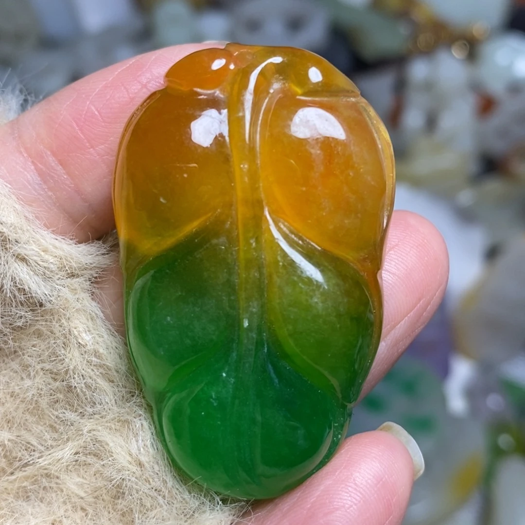 和田玉（糖玉）未镶嵌颈饰