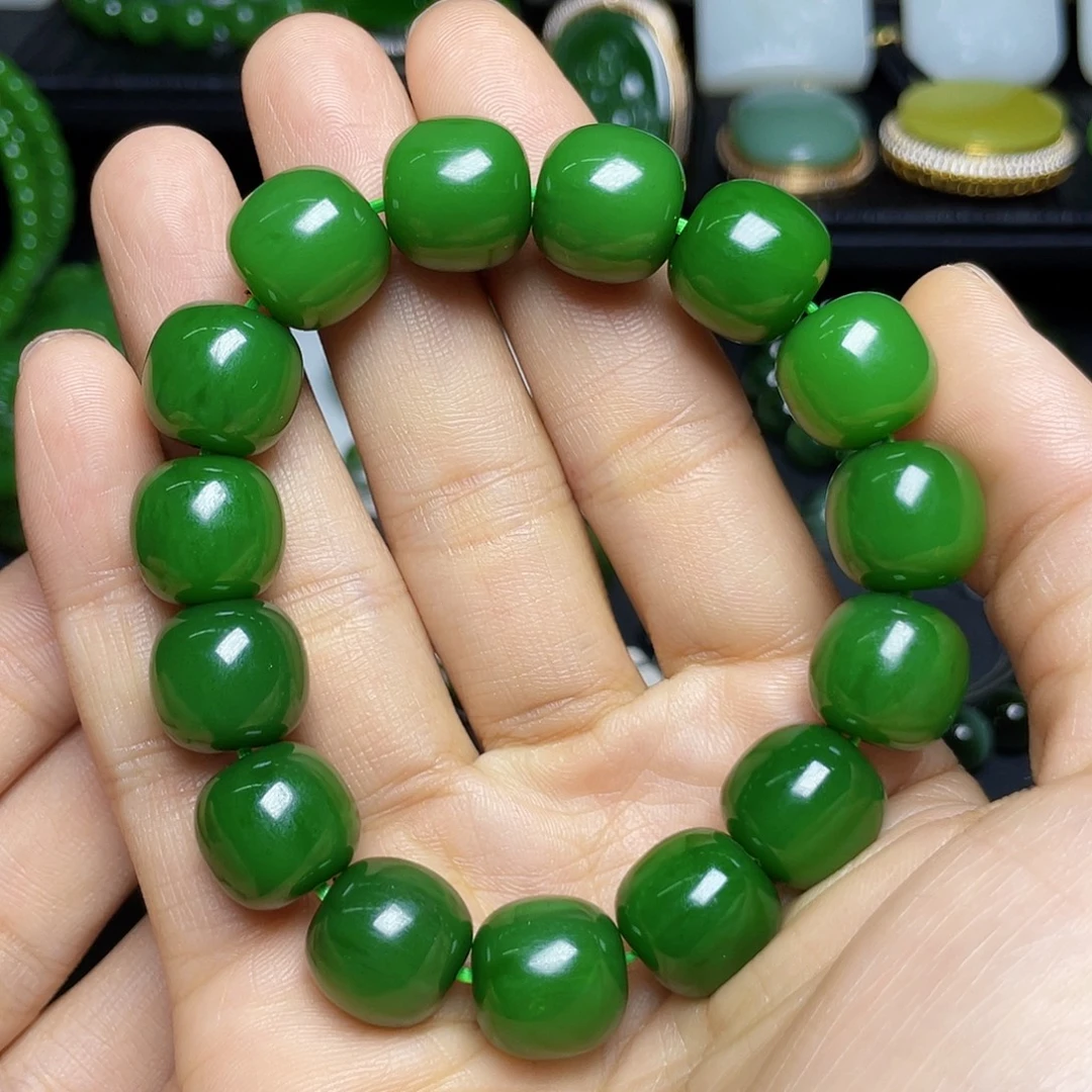 姜****和田玉未镶嵌挂件