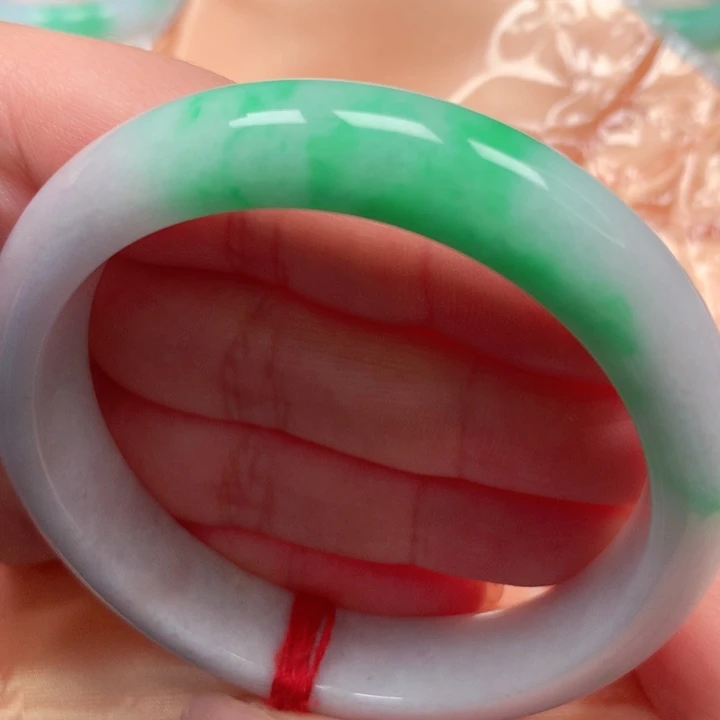 翡翠手镯未镶嵌阳绿22