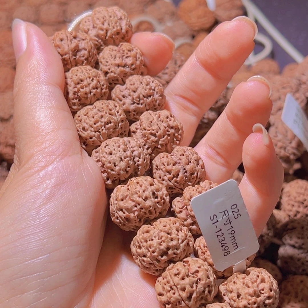 孤***l金刚菩提手串飞碟梅花