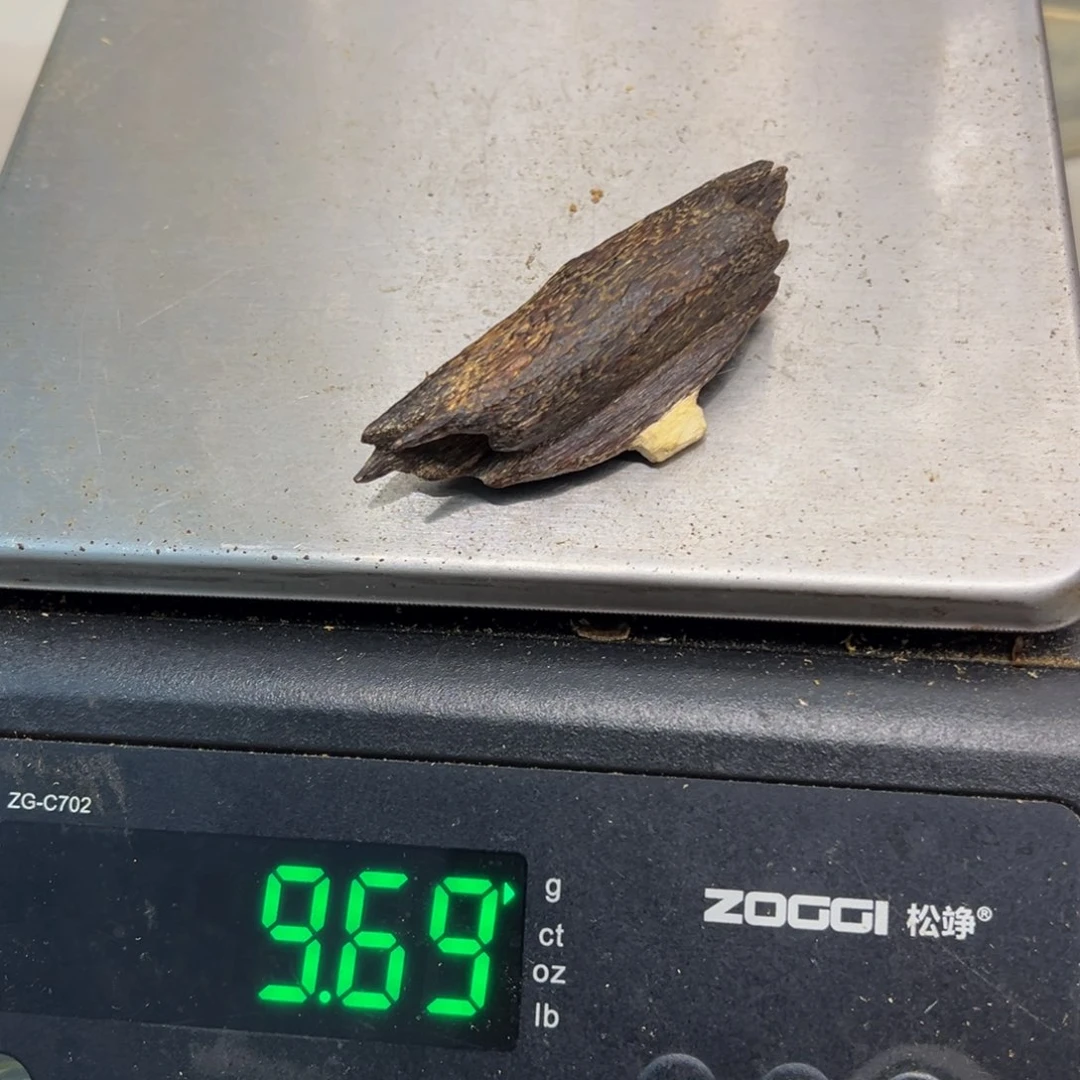 梦***姐沉香碎屑沉香香港虫漏树心油9.6克