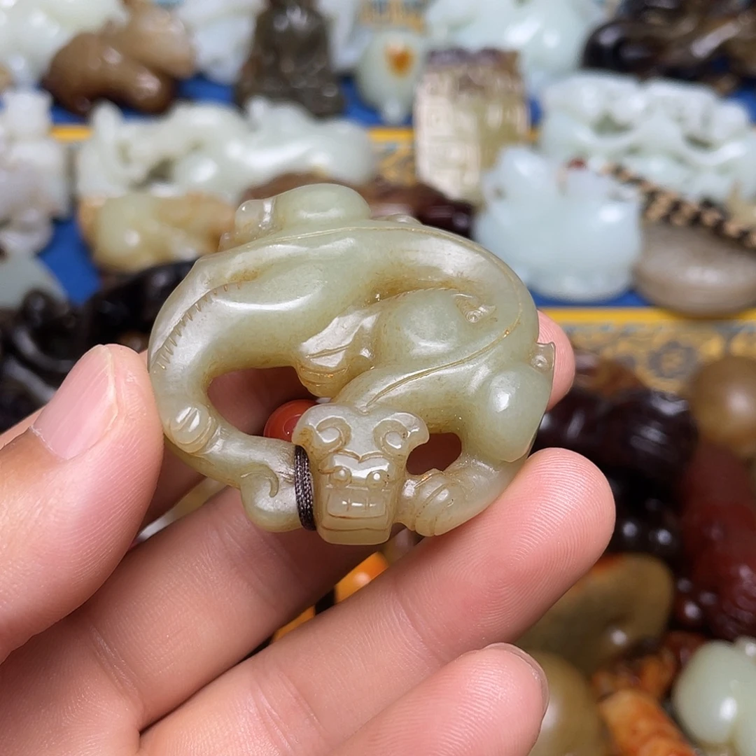 未镶嵌和田玉挂件