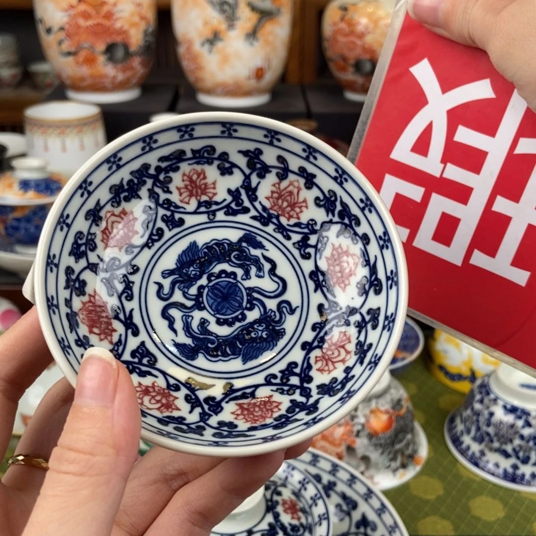 陶瓷的设计师是一个人的