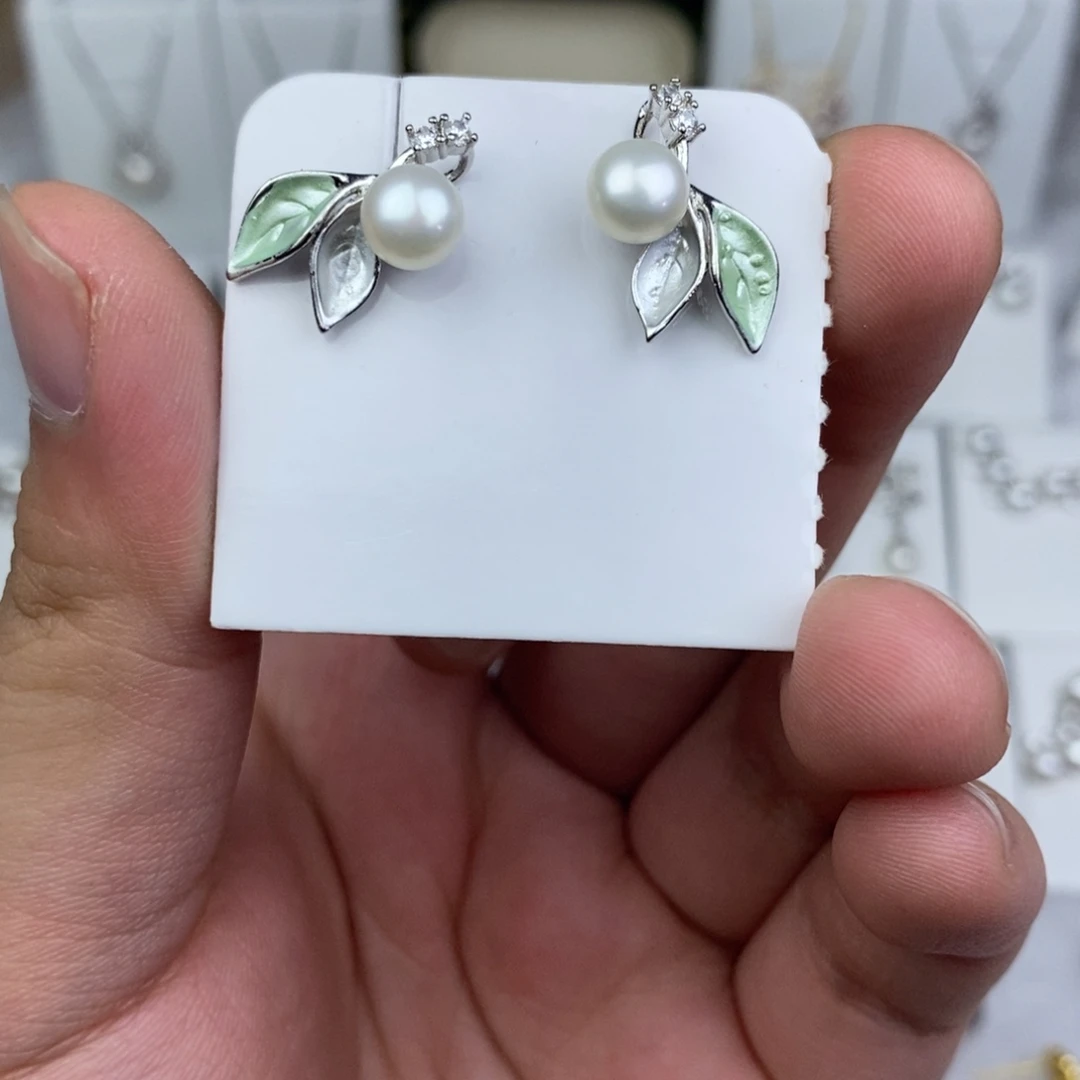 未镶嵌耳饰淡水珍珠