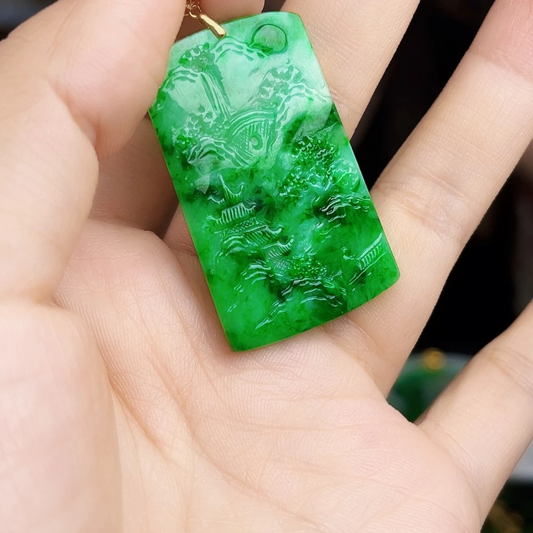 翡翠18K金镶嵌颈饰多样性
