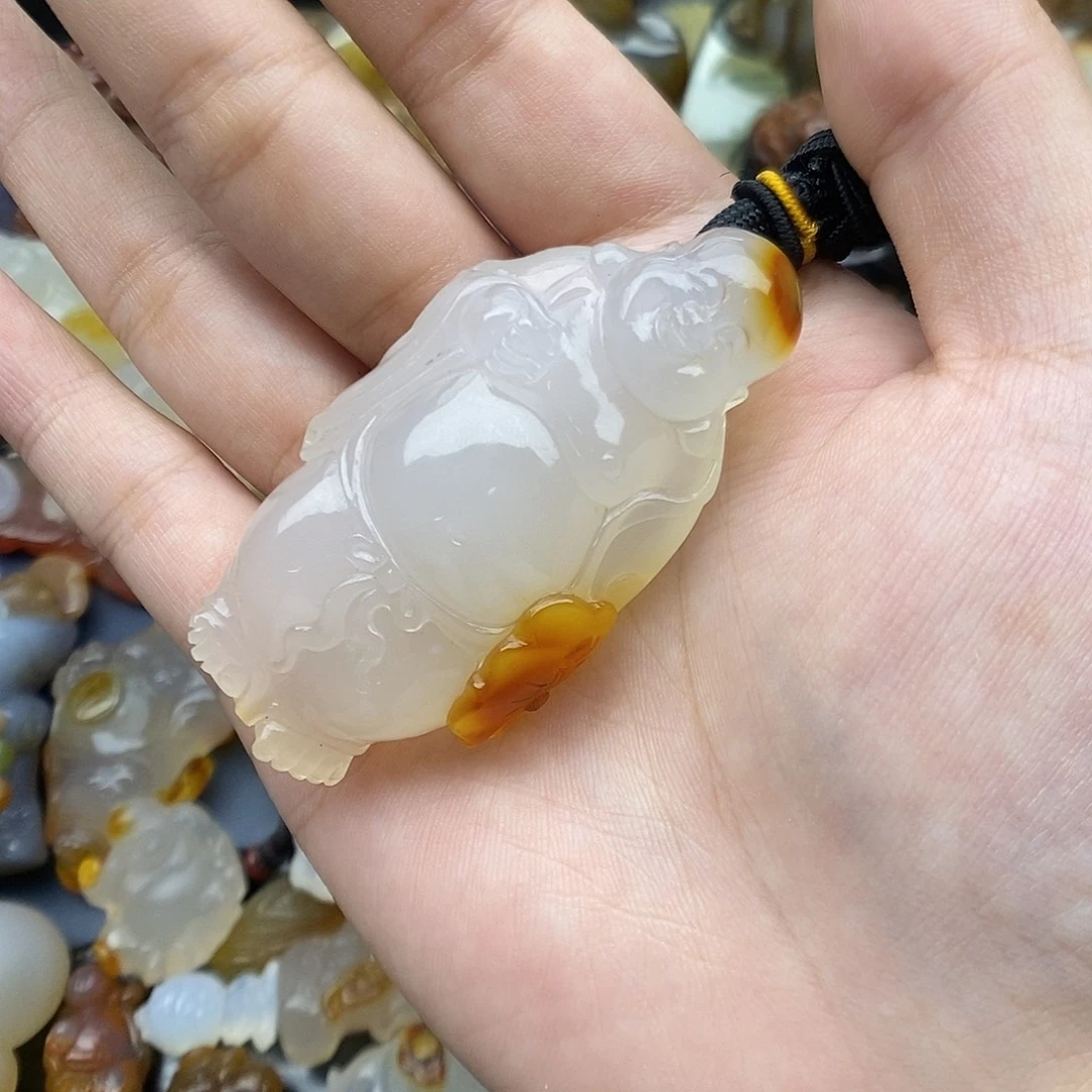 阿***罗玛瑙/玉髓未镶嵌颈饰