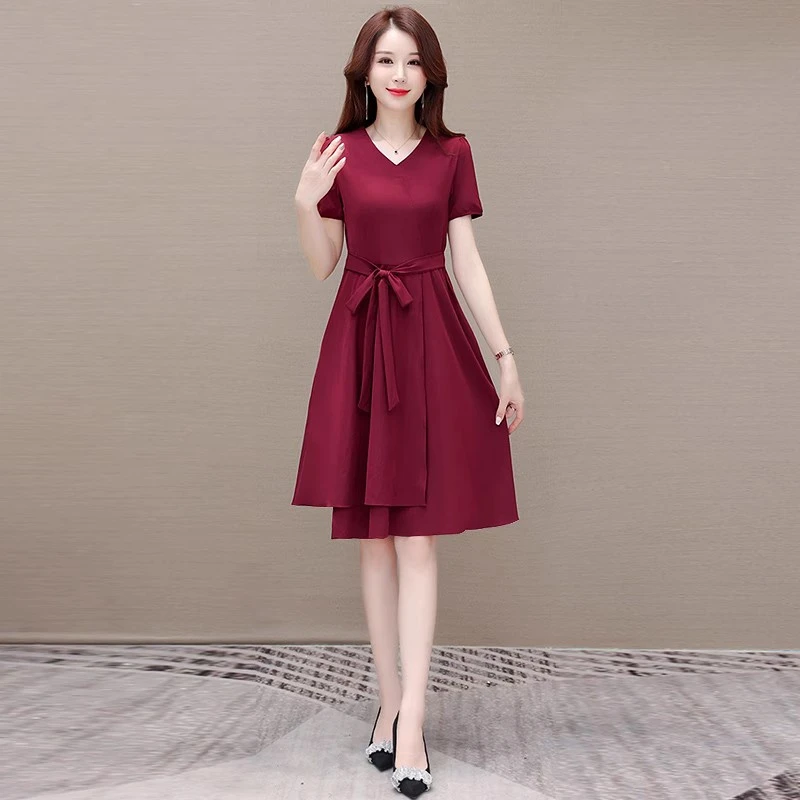 喜婆婆婚宴装冰丝连衣裙2025新款小个子高贵妈妈礼服假两