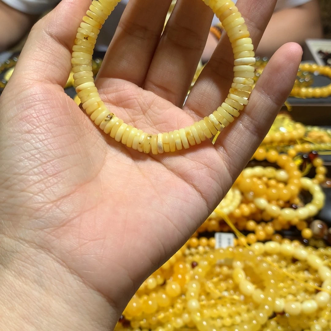 未镶嵌琥珀珠宝奇石多样性发其一