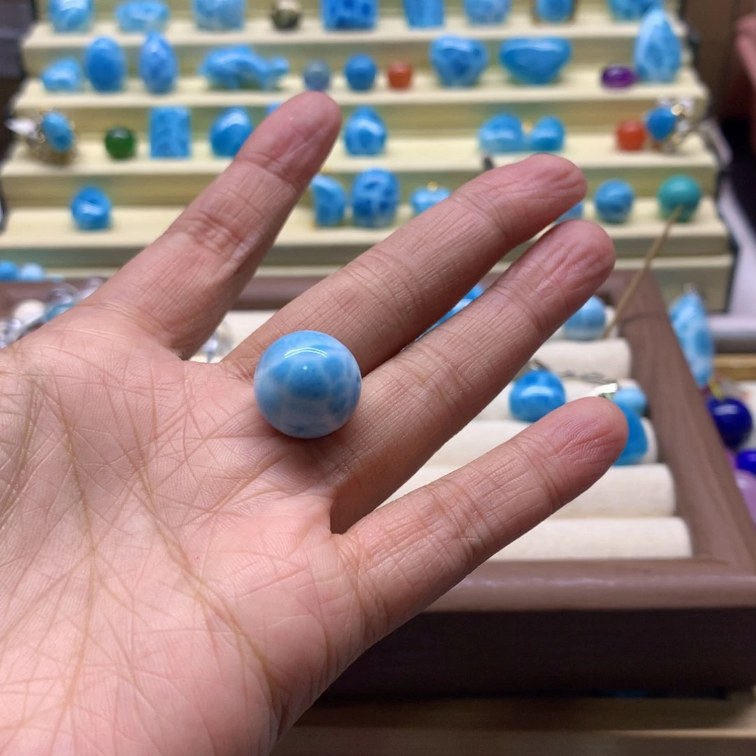 D****针钠钙石（海纹石）未镶嵌珠宝奇石