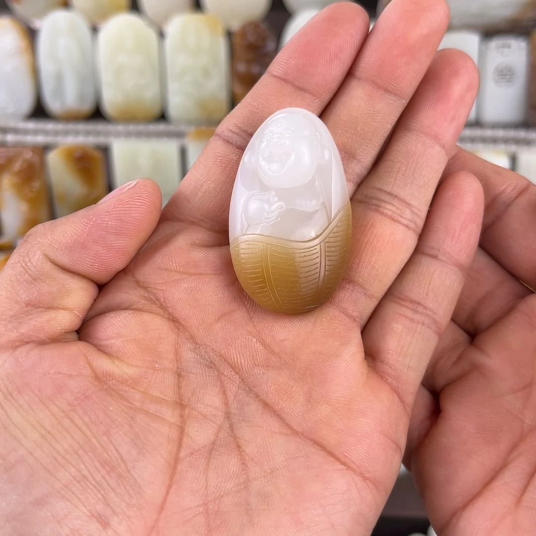 和田玉（糖玉）未镶嵌颈饰