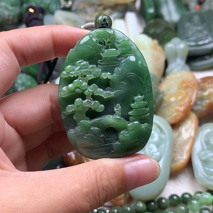 颈饰未镶嵌和田玉