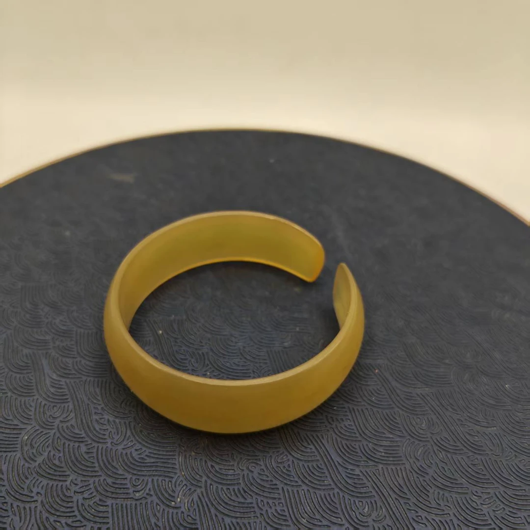 16号O4样黄色时尚开口宽手镯