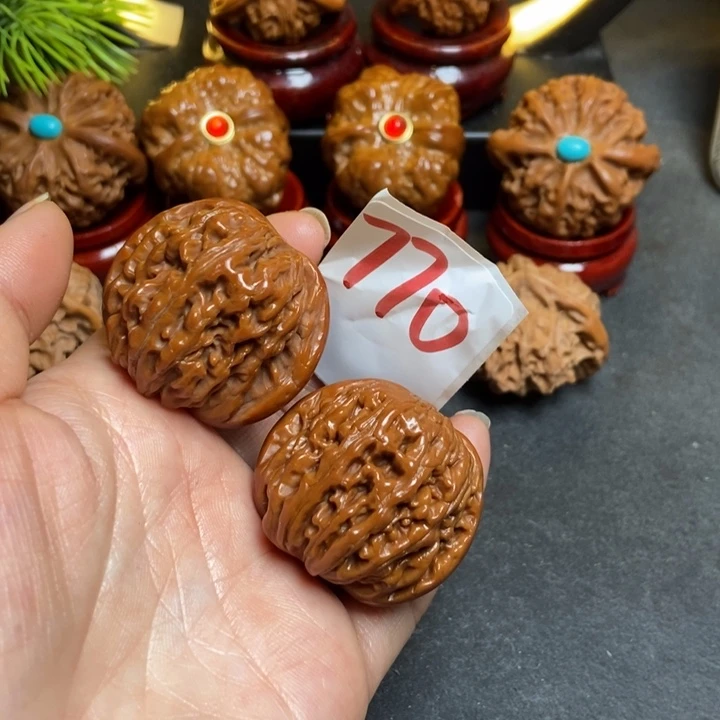 文玩核桃把件?****?37楼下的770