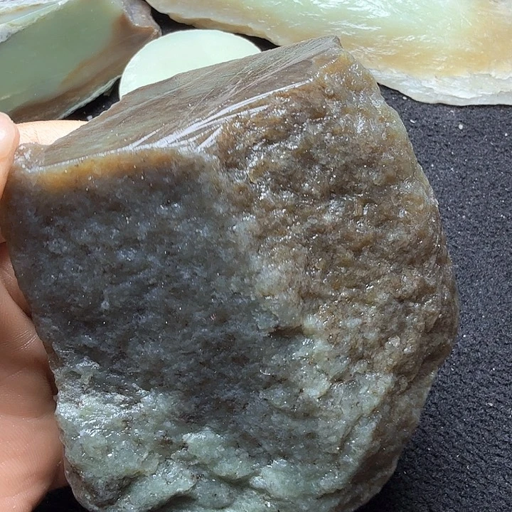 和田玉（糖玉）未镶嵌珠宝半成品