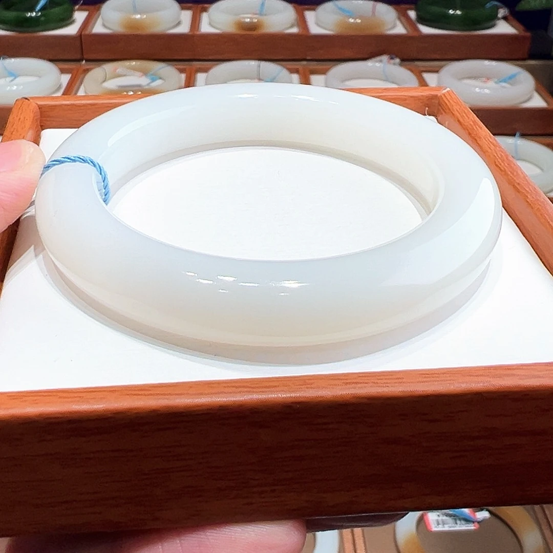 和田玉手镯57.58未镶嵌