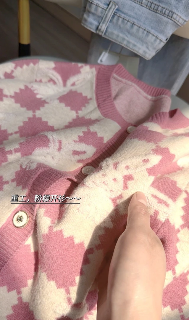 XS683时尚休闲秋冬装上衣