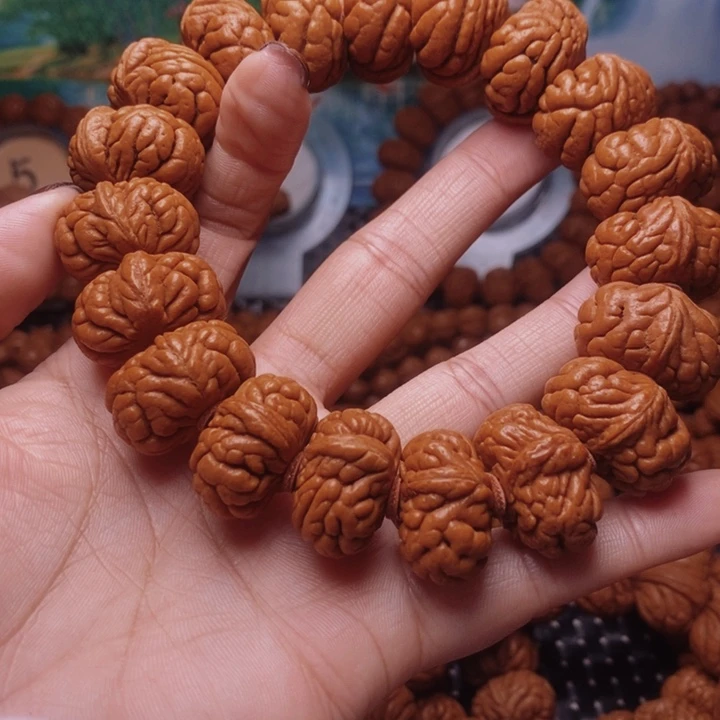 前***行文玩核桃吊坠龙纹桃核手串