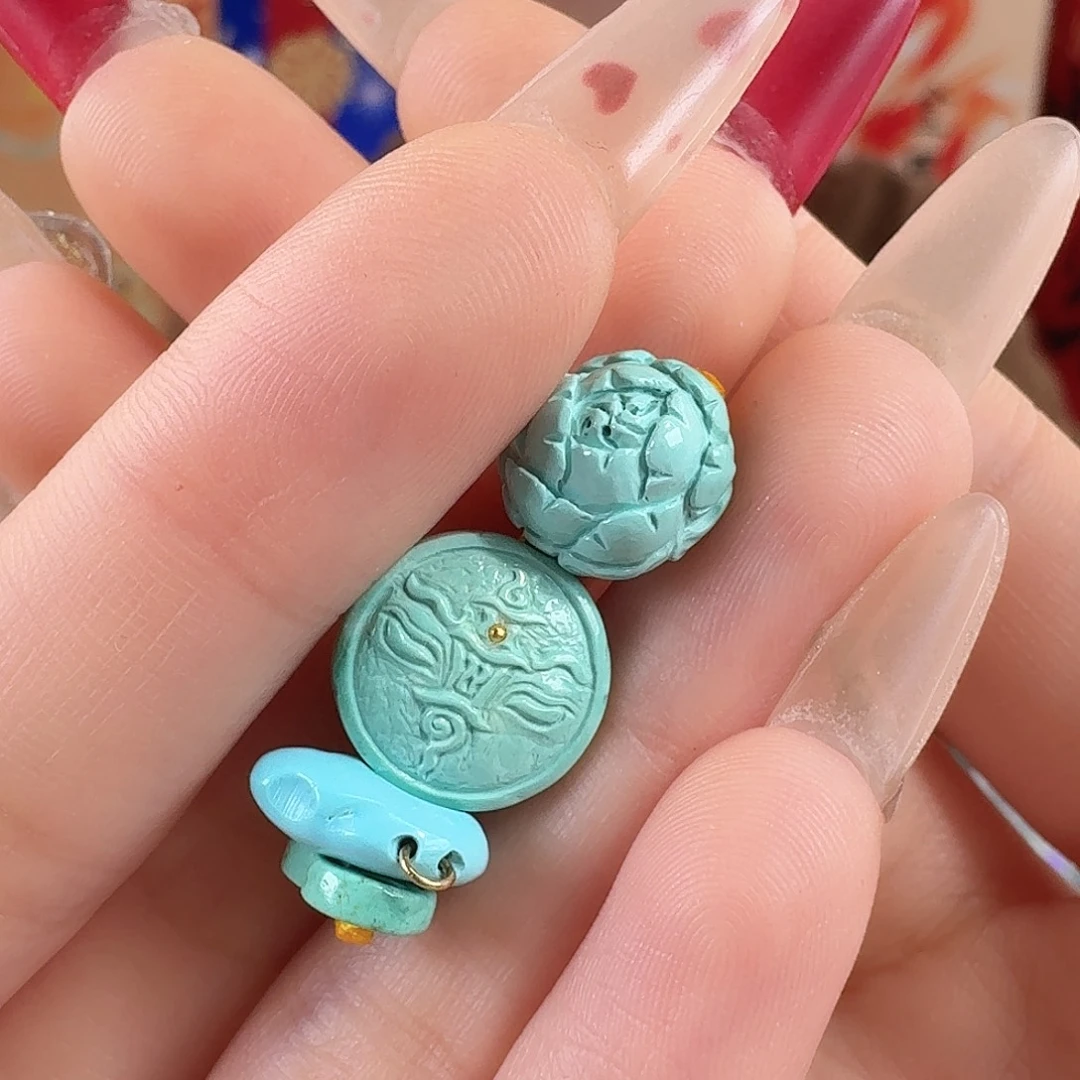 绿松石未镶嵌珠宝奇石