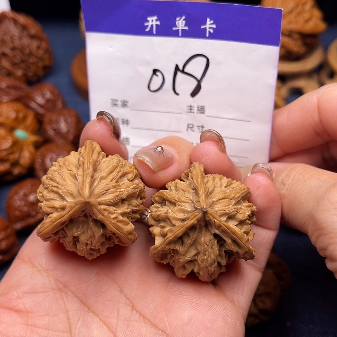 吊坠文玩核桃盘山三棱35