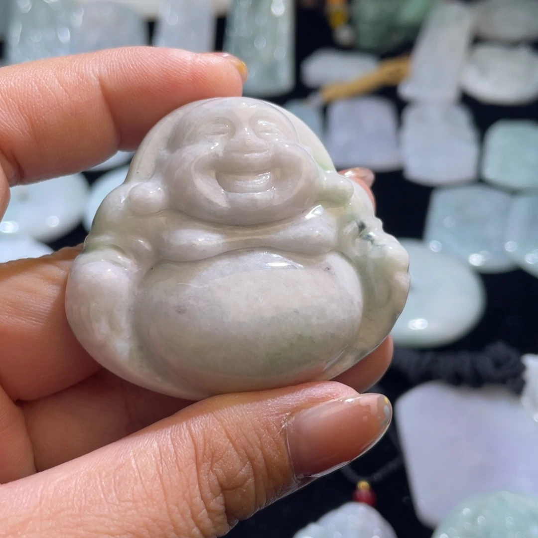 翡翠未镶嵌颈饰佛公