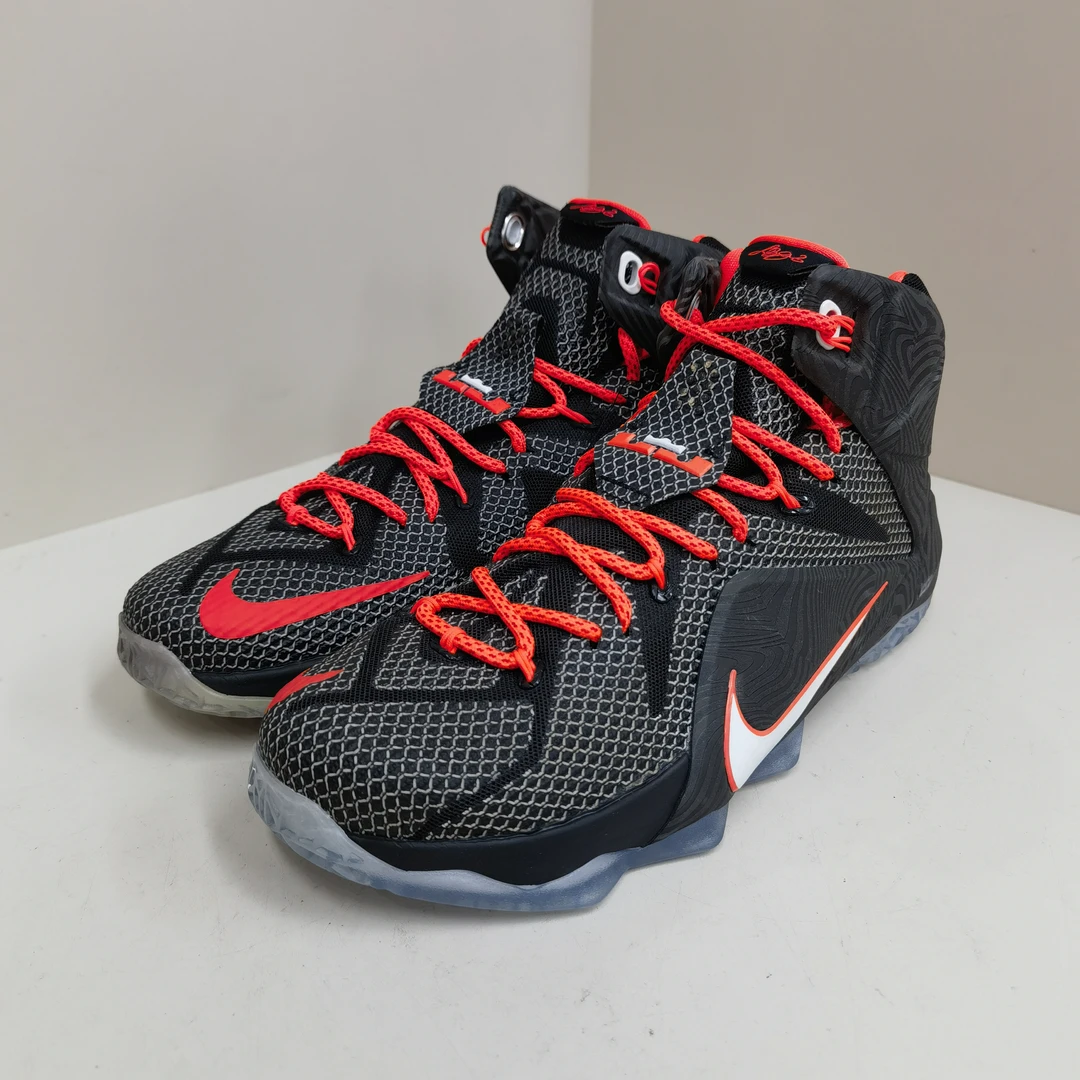 nike 詹姆斯12 黑红配色板鞋 42.5码 全新原盒