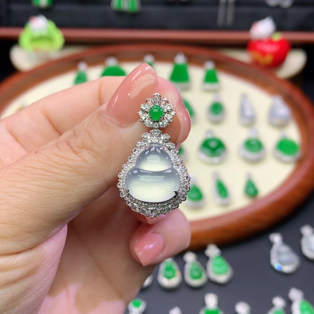 翡翠18K金镶嵌吊坠(不含链)