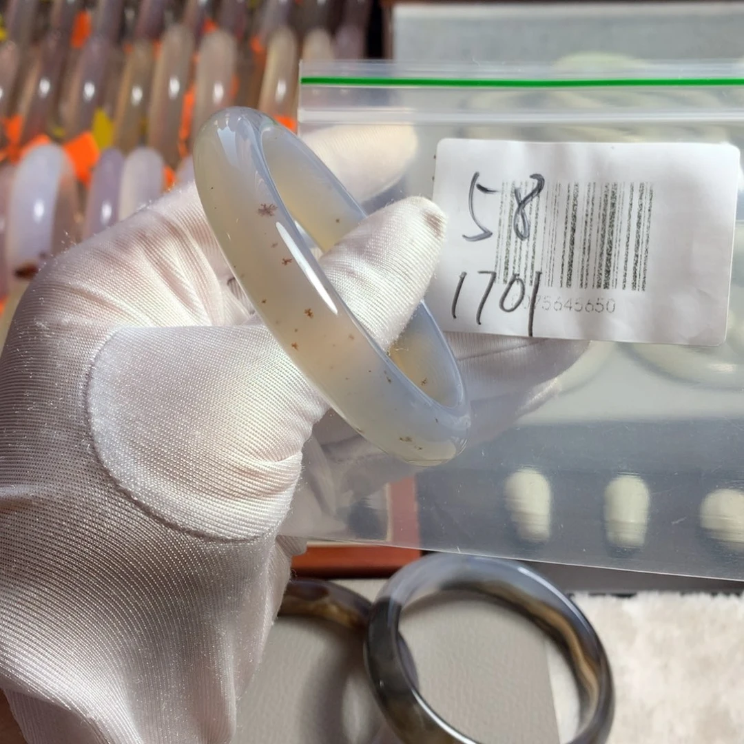 手镯玛瑙/玉髓未镶嵌58