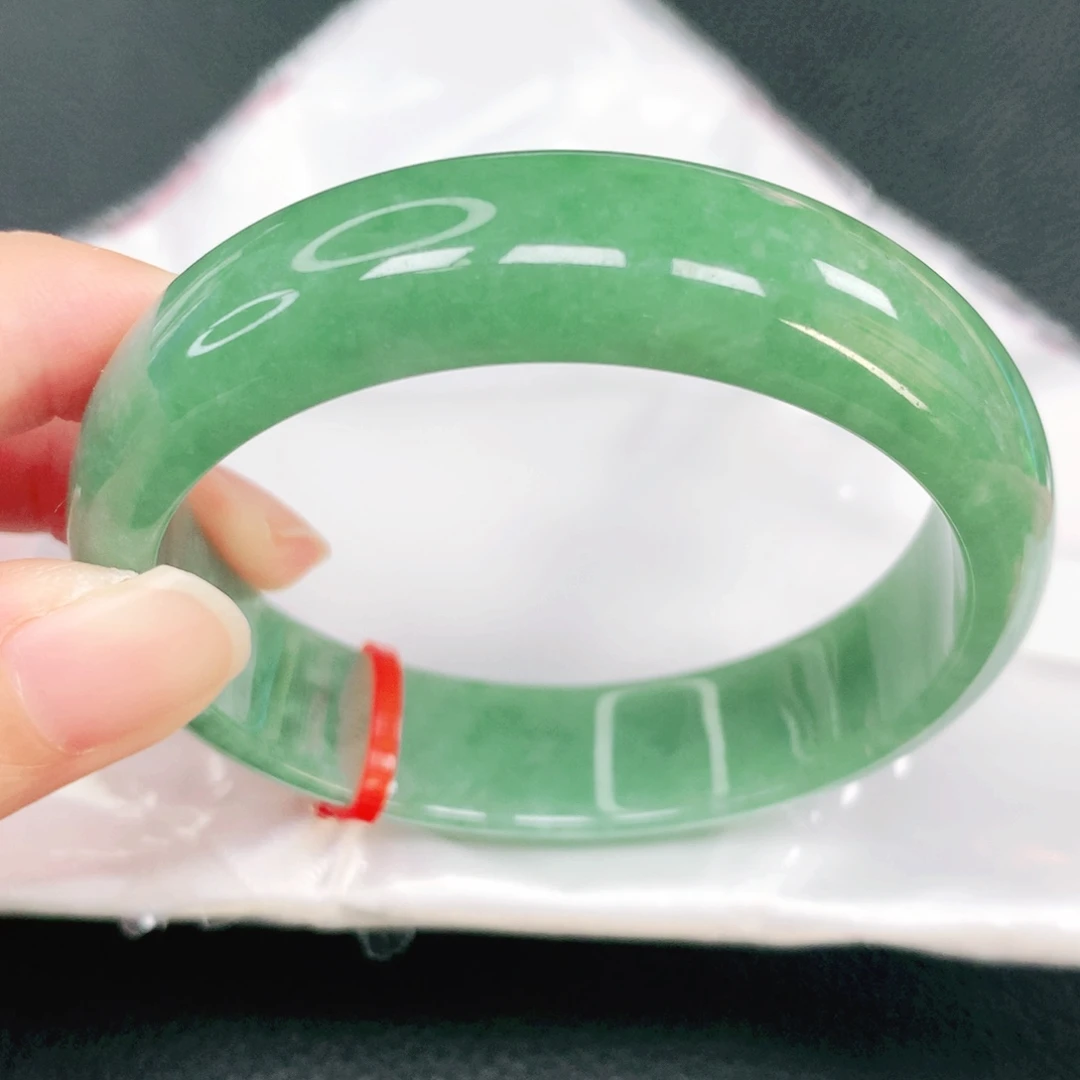 翡翠未镶嵌手镯56圈