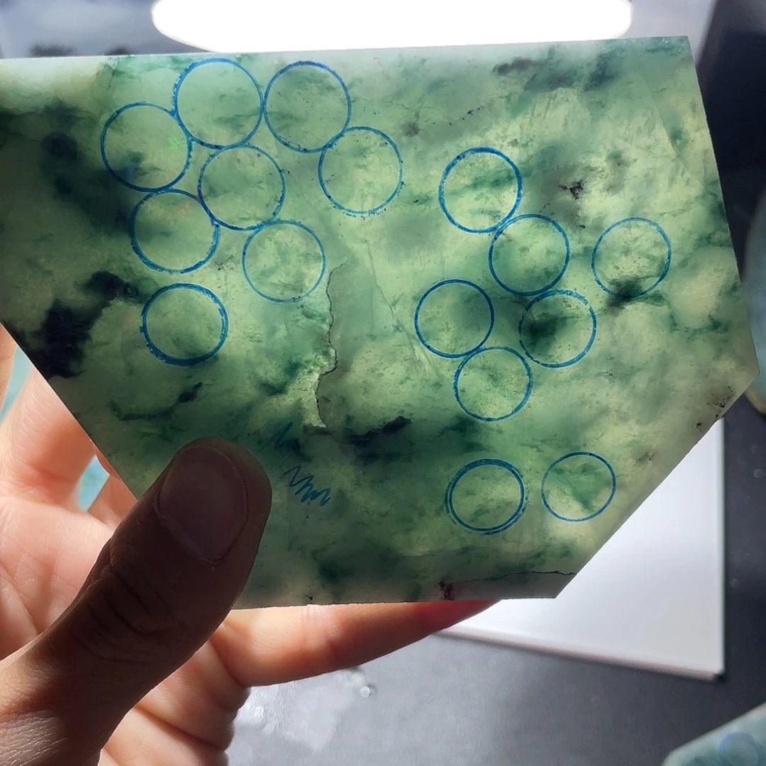 定制翡翠未镶嵌翡翠