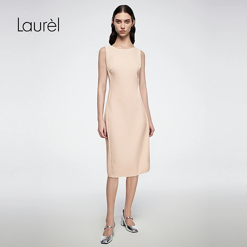 Laurel劳芮25秋新款无袖收腰修身连衣裙LWD366Y08500