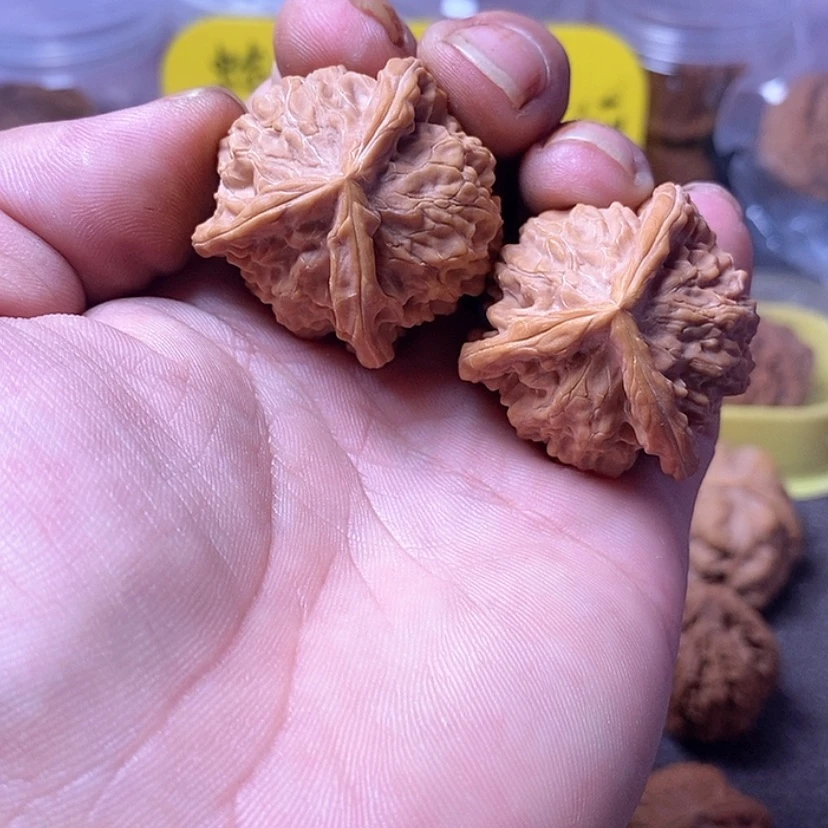 【闪购商品】吊坠文玩核桃36盘山三棱