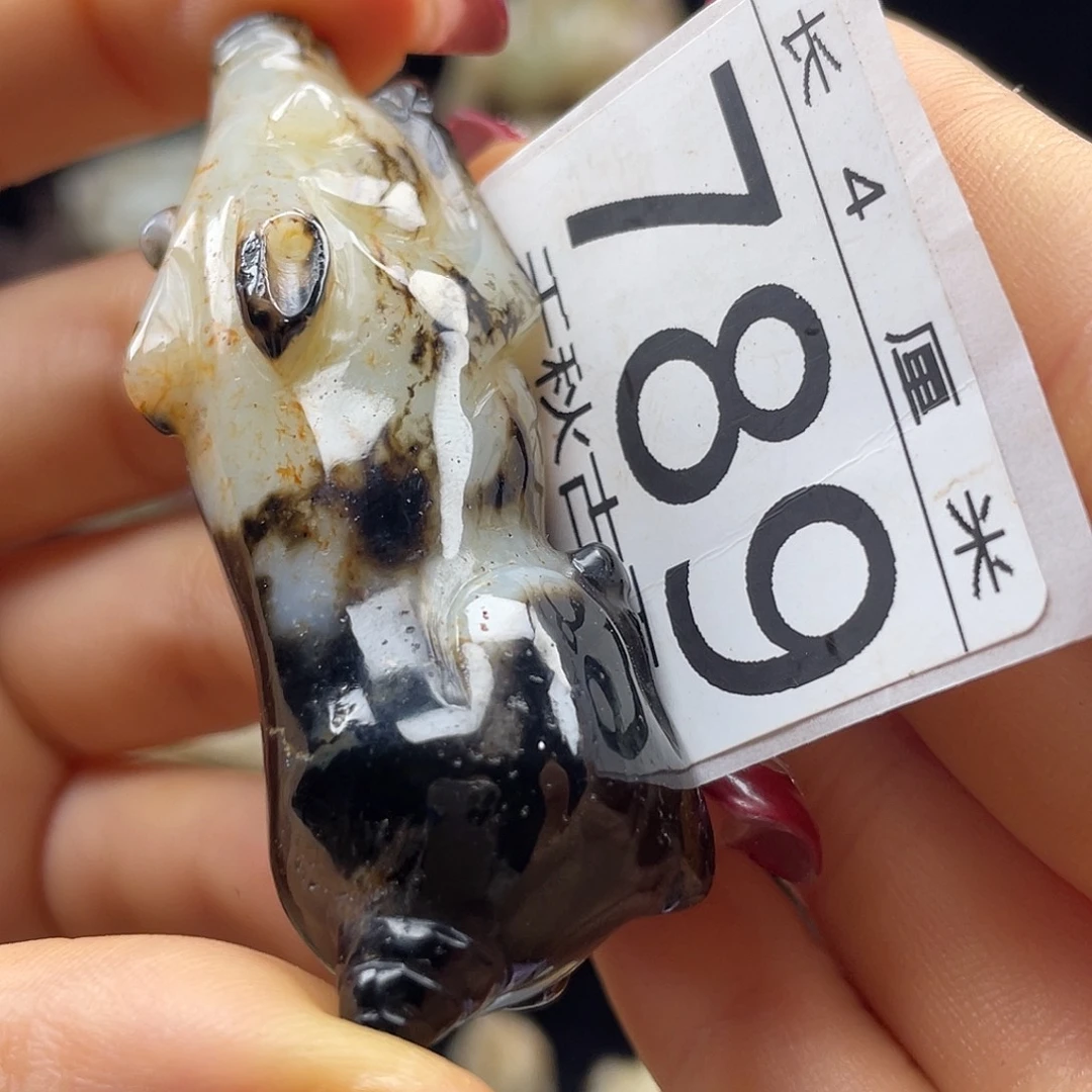 爱***然和田玉未镶嵌颈饰