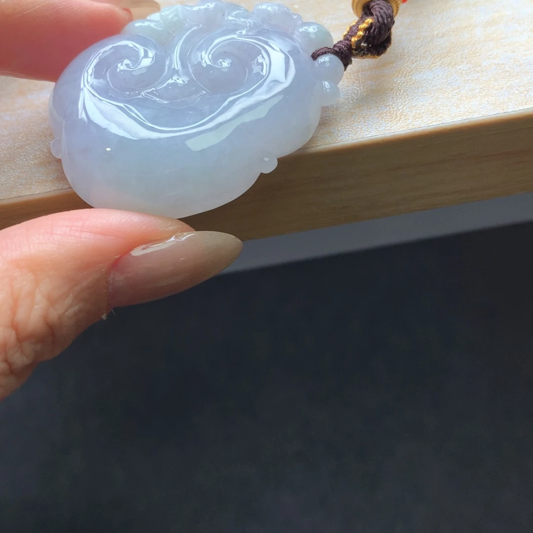 翡翠未镶嵌颈饰吊坠