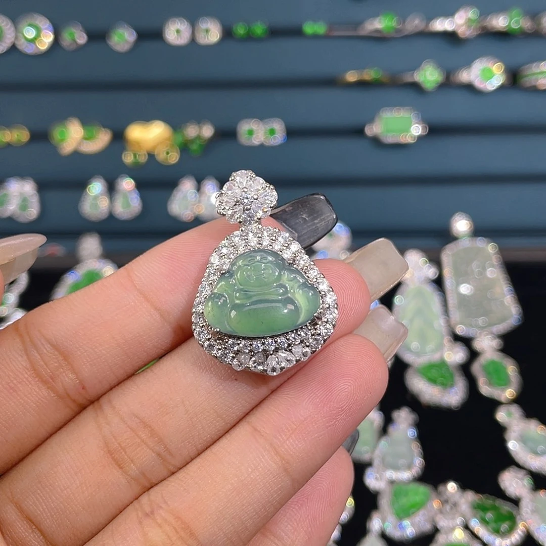 吊坠(不含链)未镶嵌翡翠