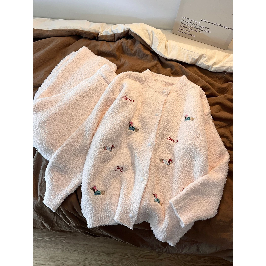 可爱小狗刺绣半边绒睡衣女秋冬季保暖针织开衫长袖长裤家居服套装