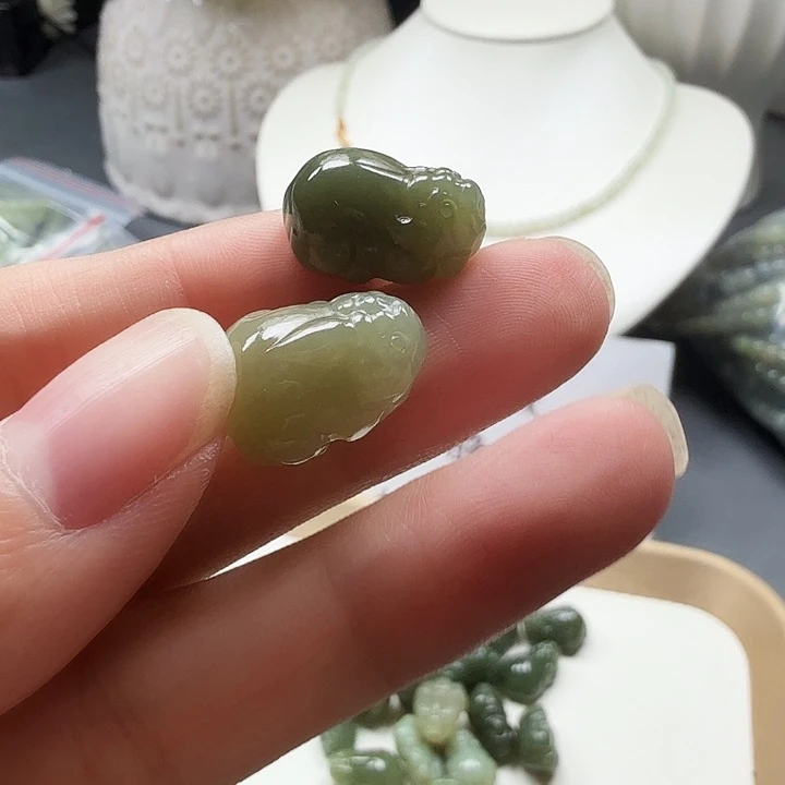 颈饰未镶嵌和田玉8
