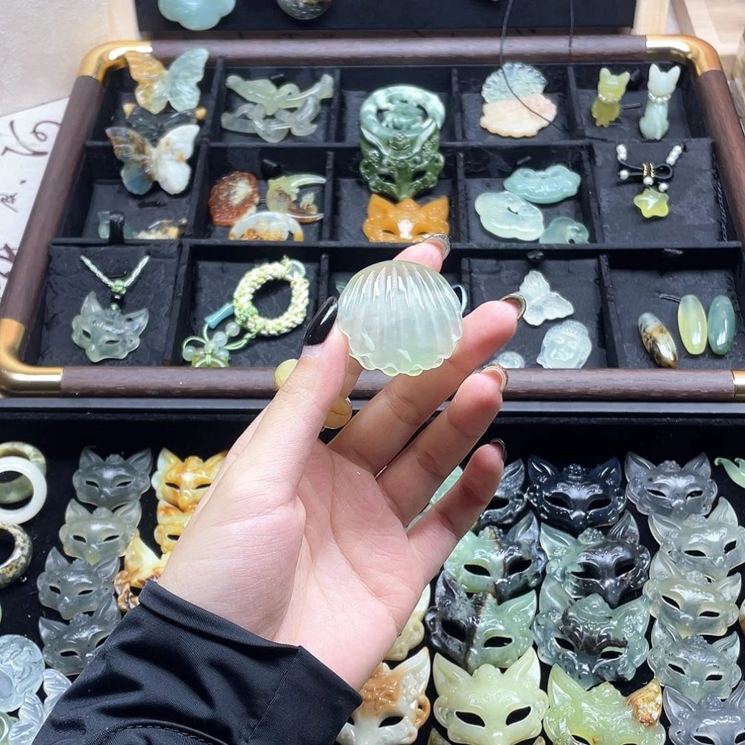 未镶嵌蛇纹石玉颈饰不退不换