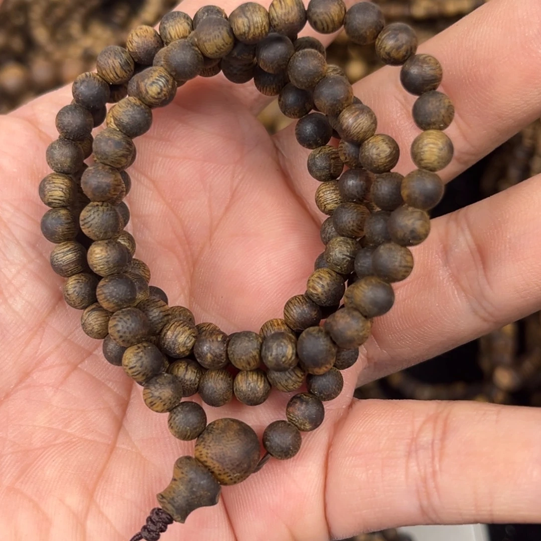 沉香沉香碎屑卡05mm圆珠多圈（沉水浮） 重11 克+