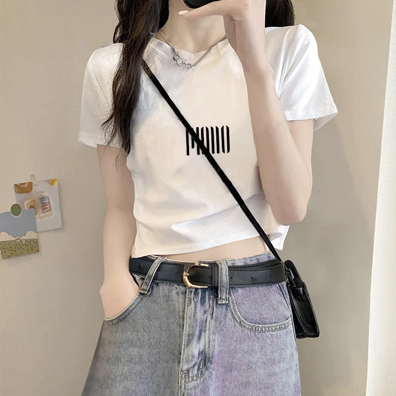 今年流行夏日多巴胺穿搭白色短袖t恤女性感漏腰线高腰短款上衣潮