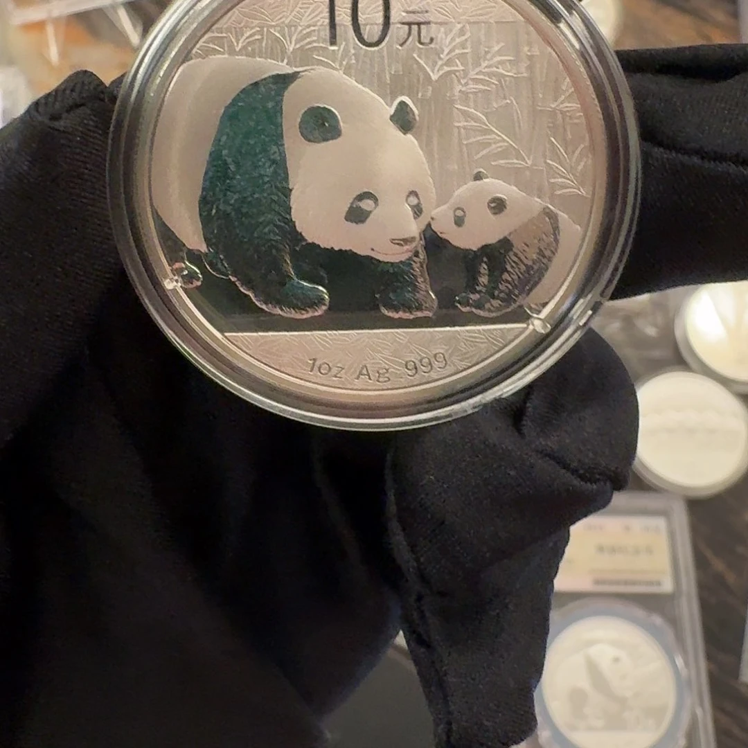 纯银2011熊猫银币30克