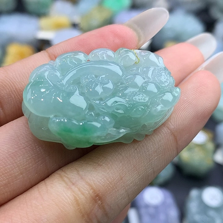 翡翠未镶嵌颈饰天然缅甸翡翠