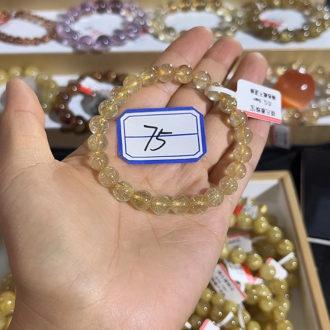 水晶手链未镶嵌晶莹剔透